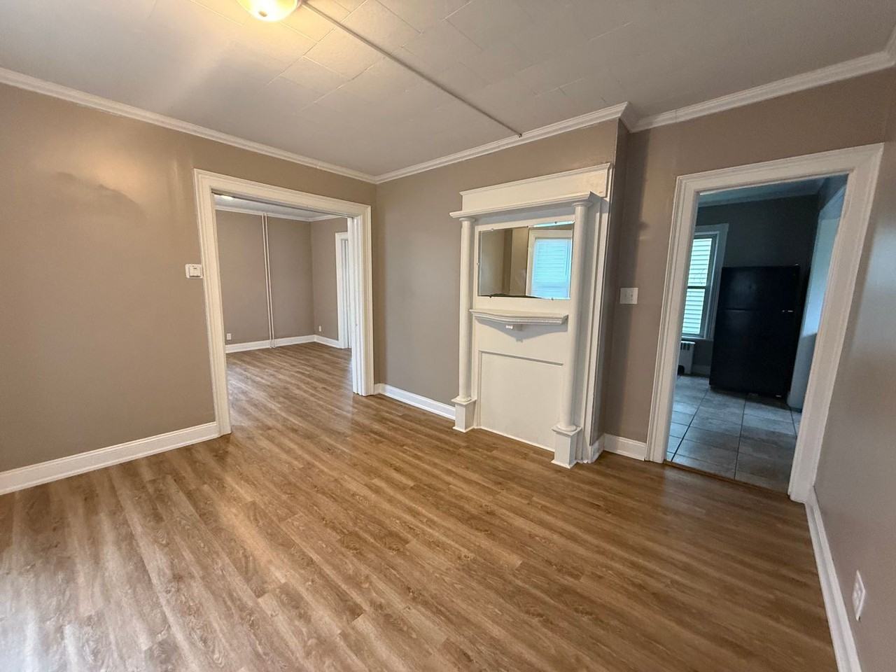 952 Market St - Photo 5 of 21