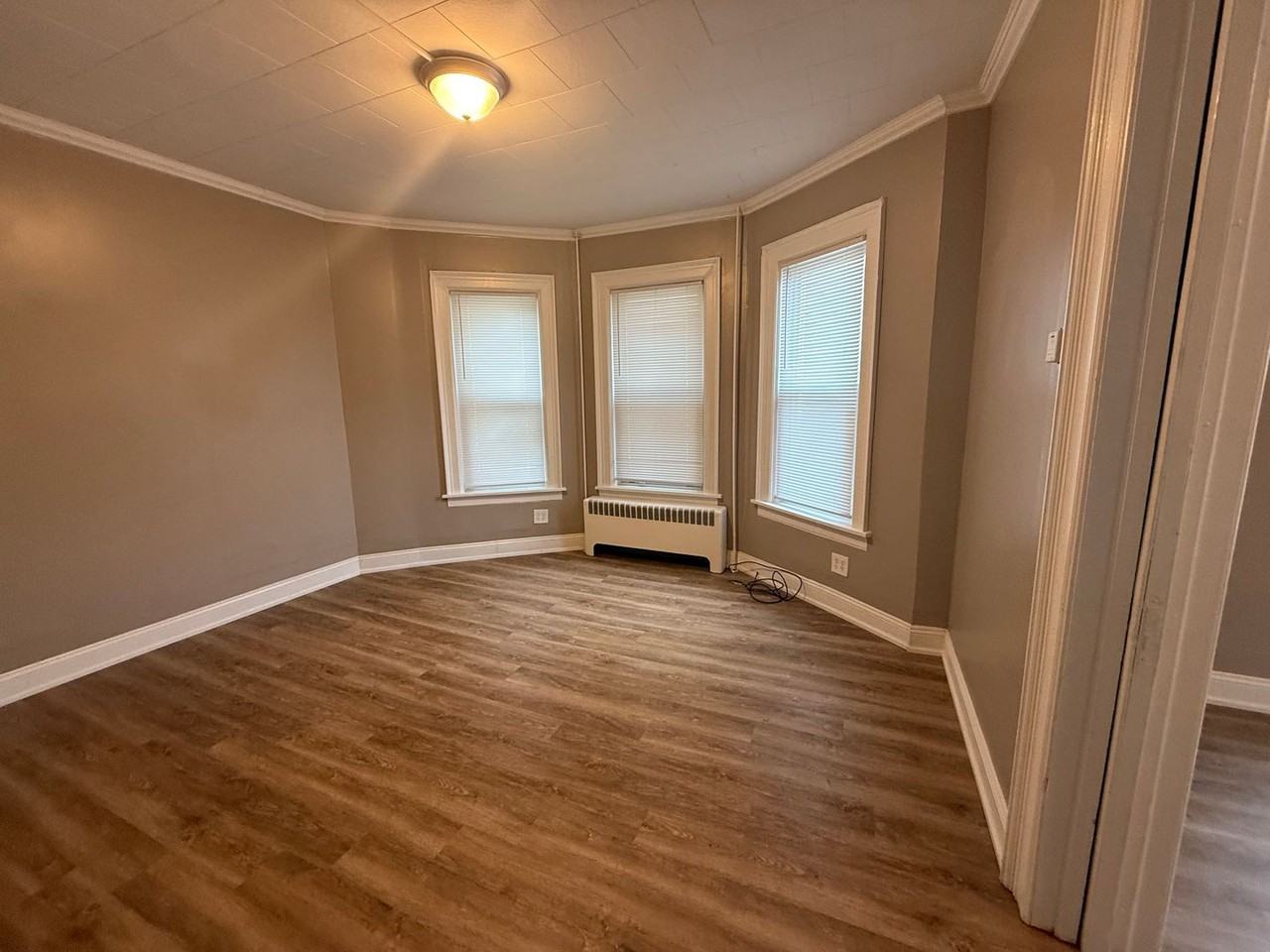952 Market St - Photo 6 of 21