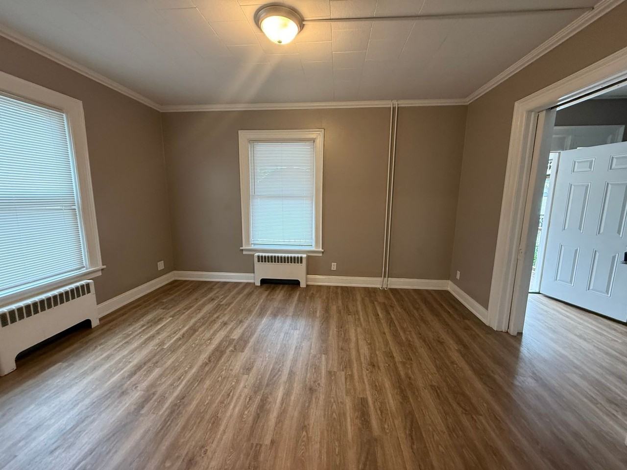 952 Market St - Photo 7 of 21