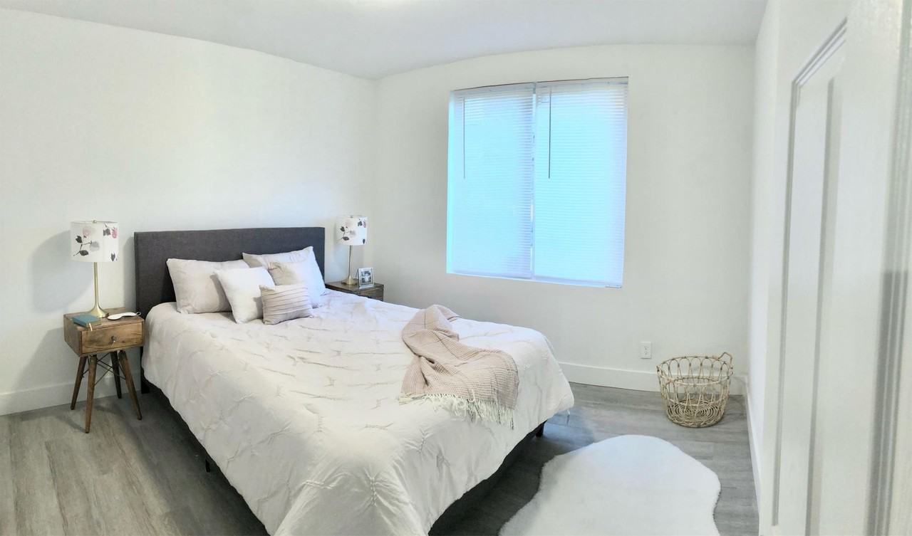 One Loop Apartments - Photo 3 of 12