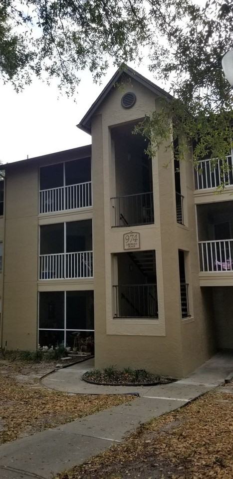 974 Leeward Pl - Photo 4 of 50