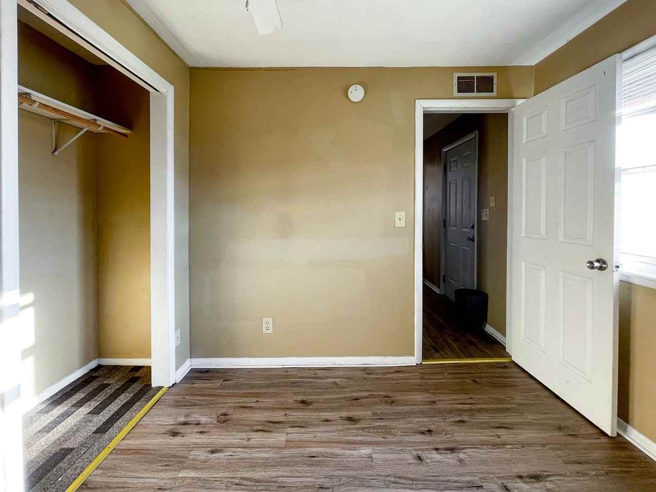 2117 N Hollywood Ave - Photo 4 of 29