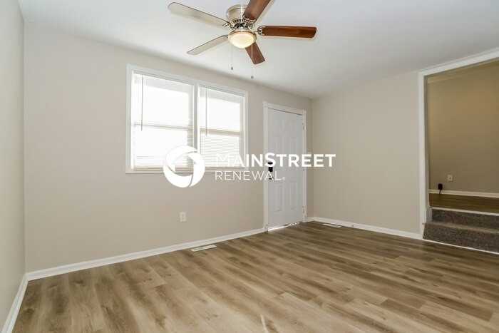 15710 Terry Ave - Photo 2 of 17