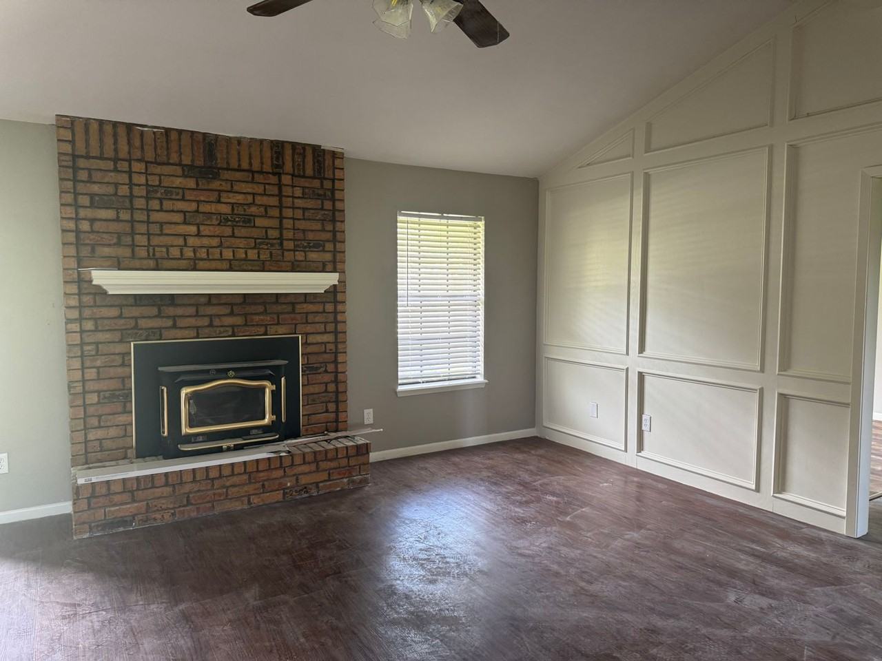 1500 Leach St - Photo 2 of 7