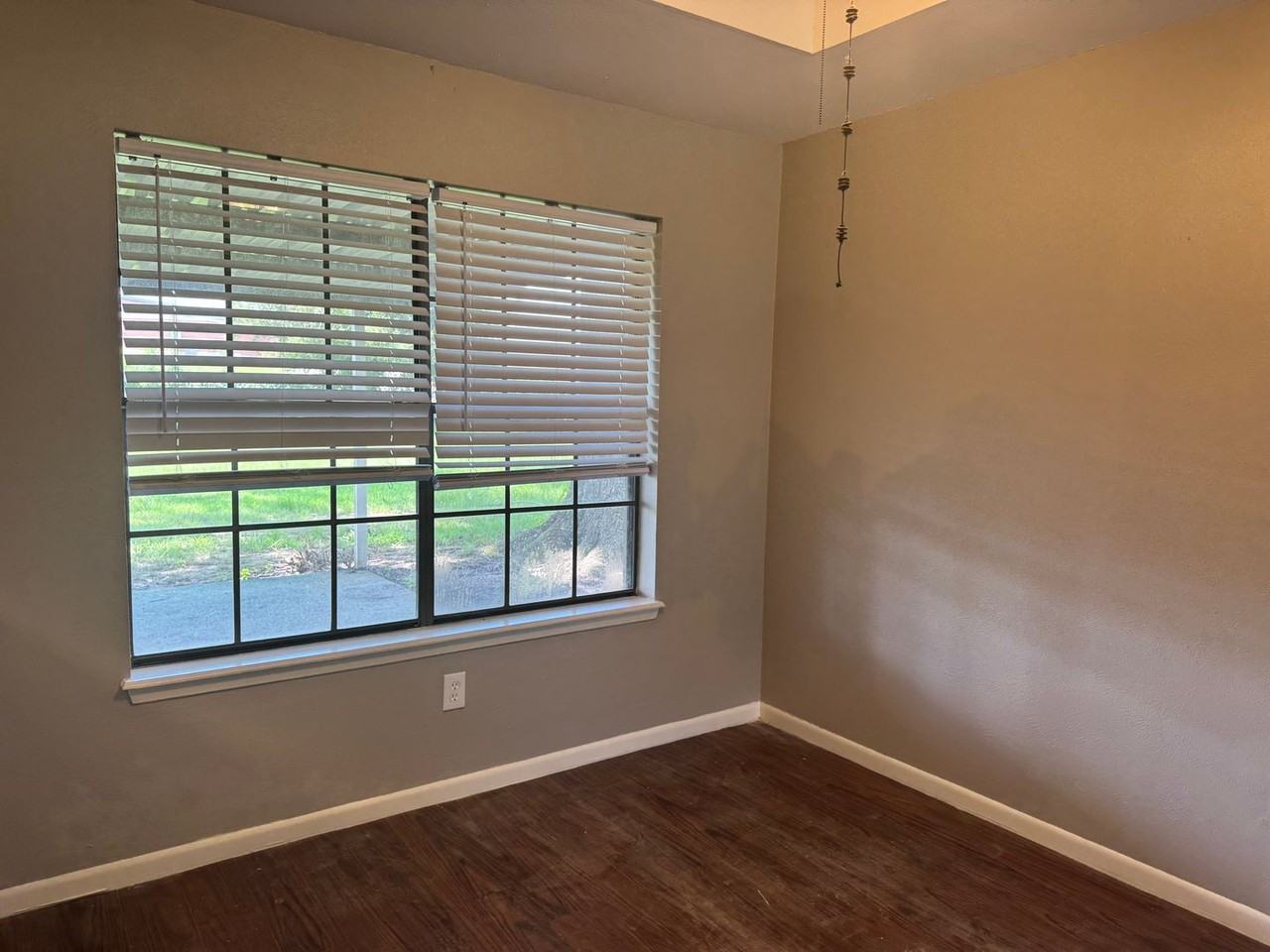 1500 Leach St - Photo 6 of 7