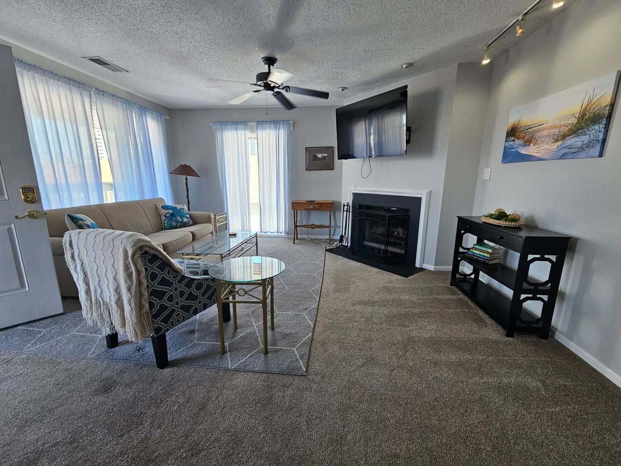 2228 Vista Cir - Photo 4 of 18