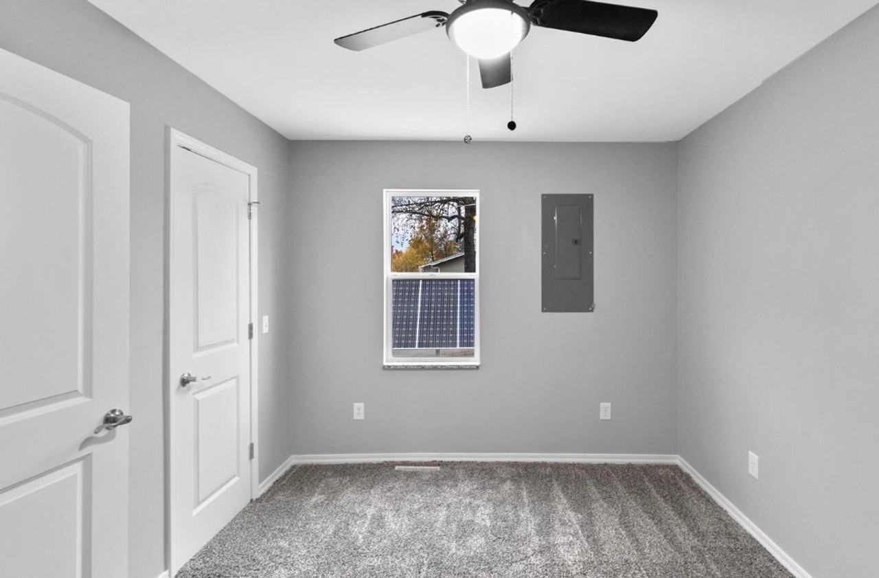 702 S 10th Ave - Photo 5 of 24