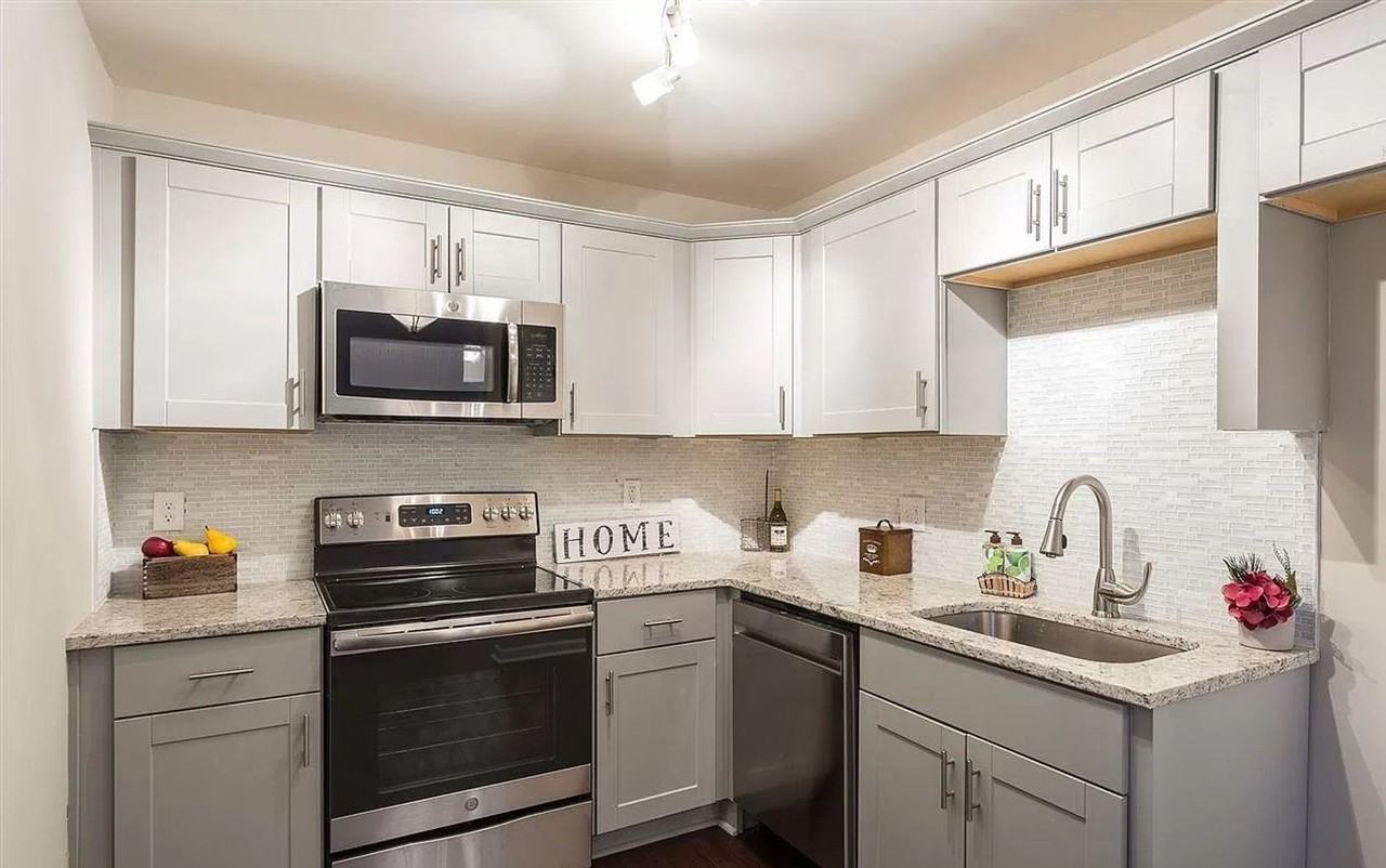 709 Glenbrook Dr - Photo 6 of 12