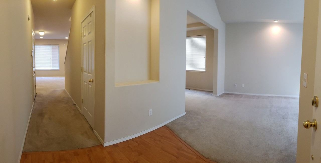 413 N Roger Smith Dr - Photo 3 of 37