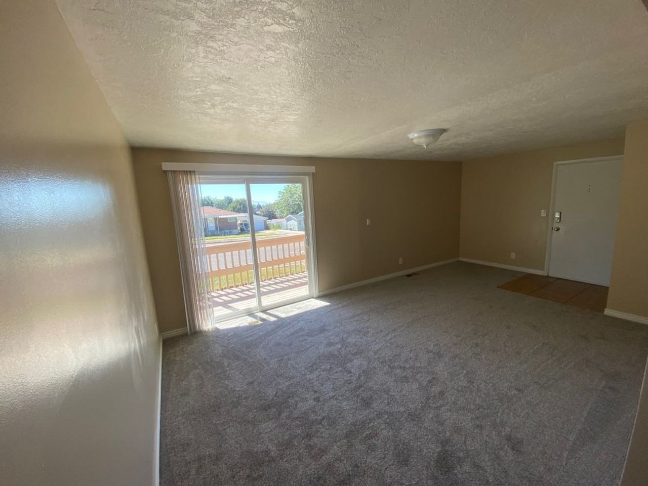 2182 W 5600 S - Photo 4 of 10