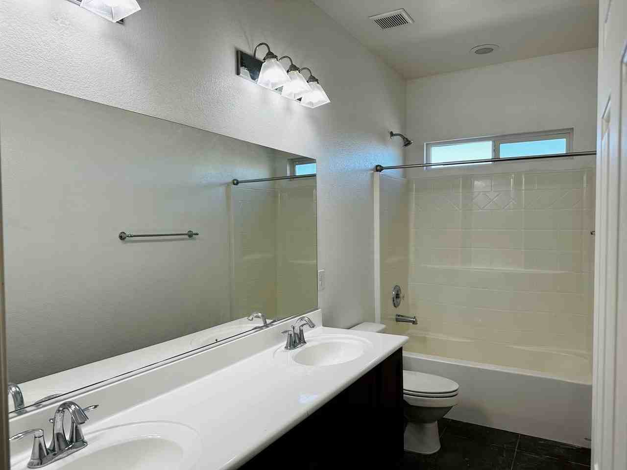 10428 Doman Ave - Photo 7 of 14