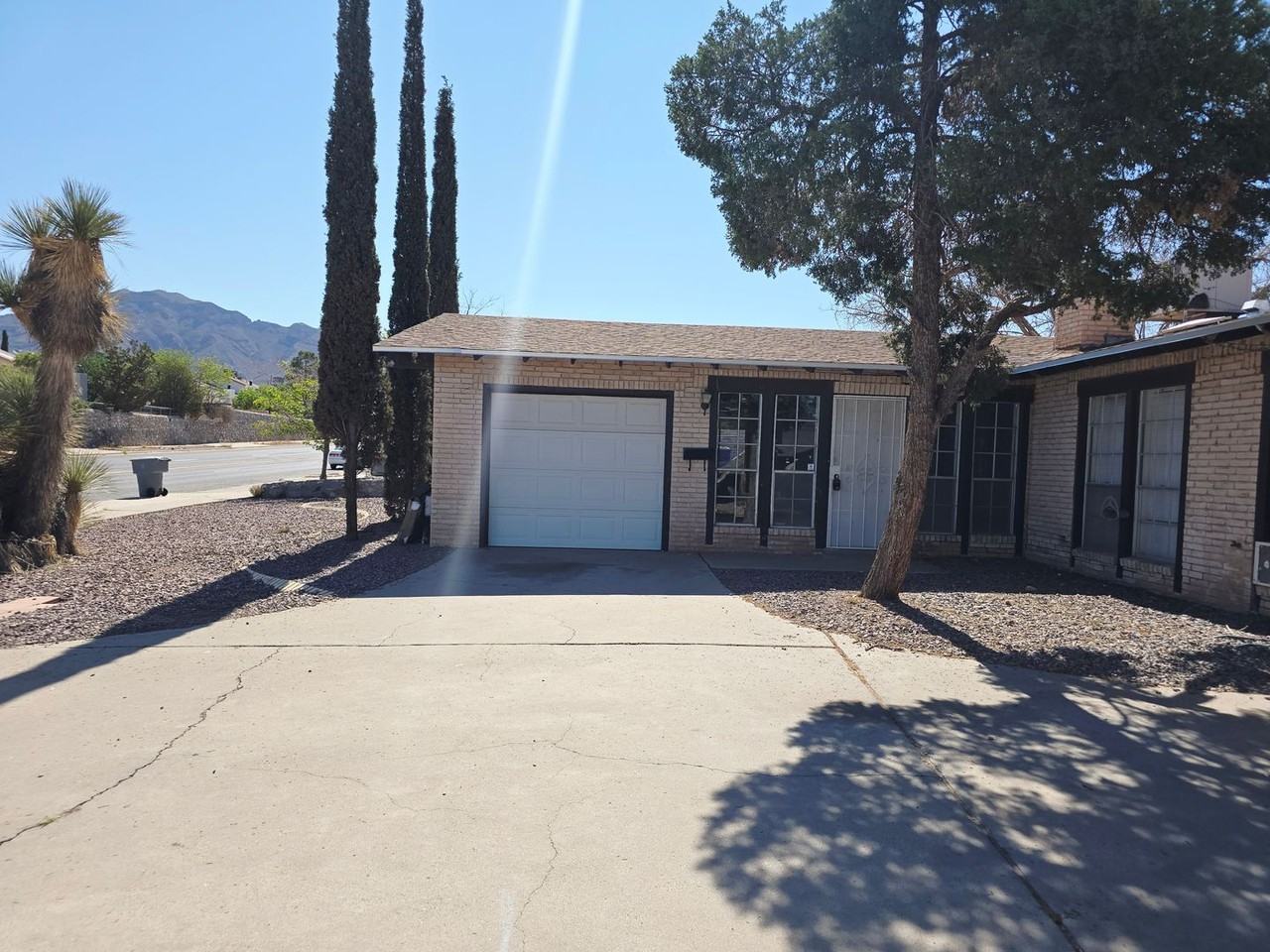 6625 Escondido Dr - Photo 2 of 11