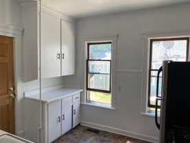 411 Oak St - Photo 1 of 1