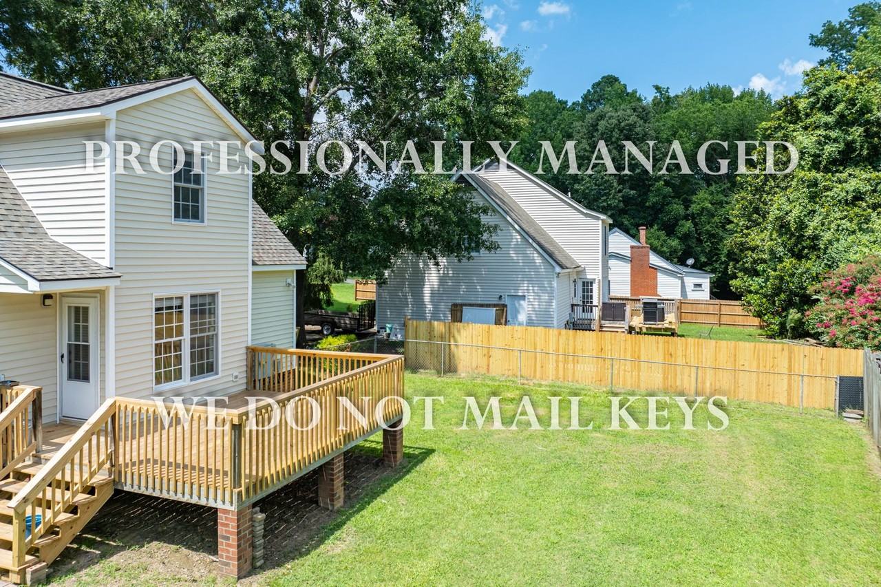205 Simbelyn Dr - Photo 3 of 31
