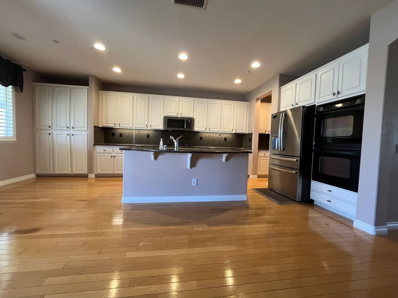 1431 Red Bird Ct - Photo 5 of 24