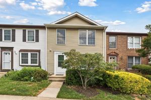 featured image of 7994 Tyson Oaks Cir