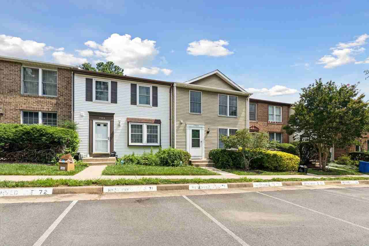 7994 Tyson Oaks Cir - Photo 3 of 40