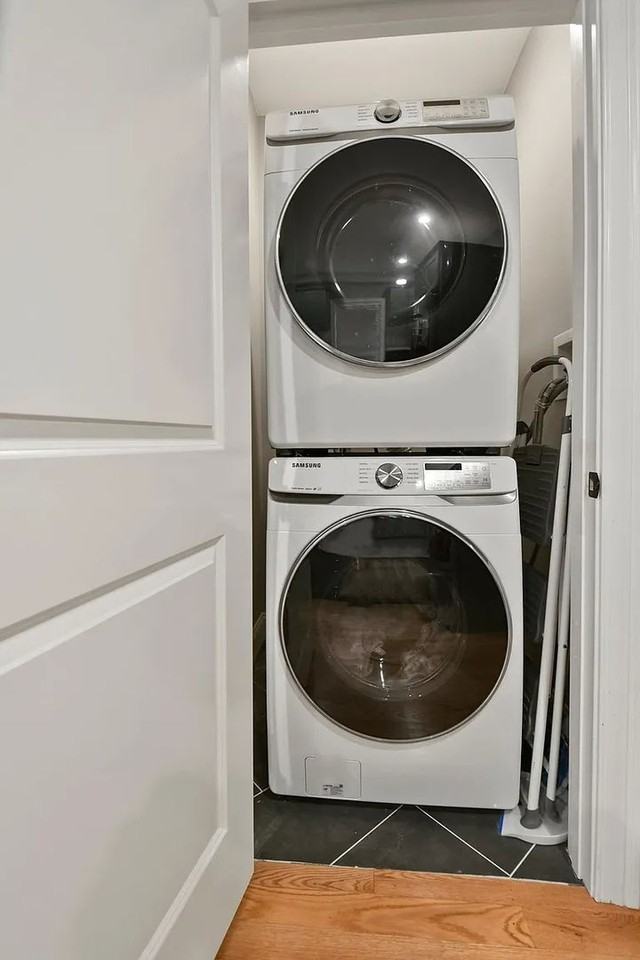 8 Greenleaf Avenue - Photo 5 of 26