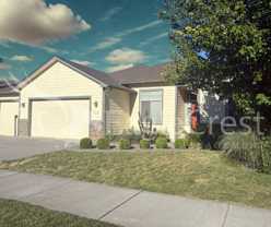 44 Chapelwood Ave - Photo 1 of 1