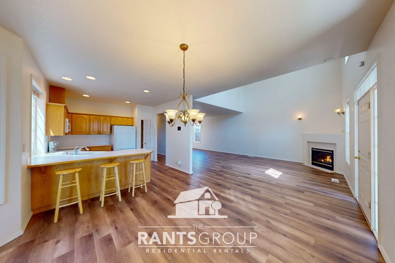 8304 Sweetbrier Loop Se - Photo 5 of 21