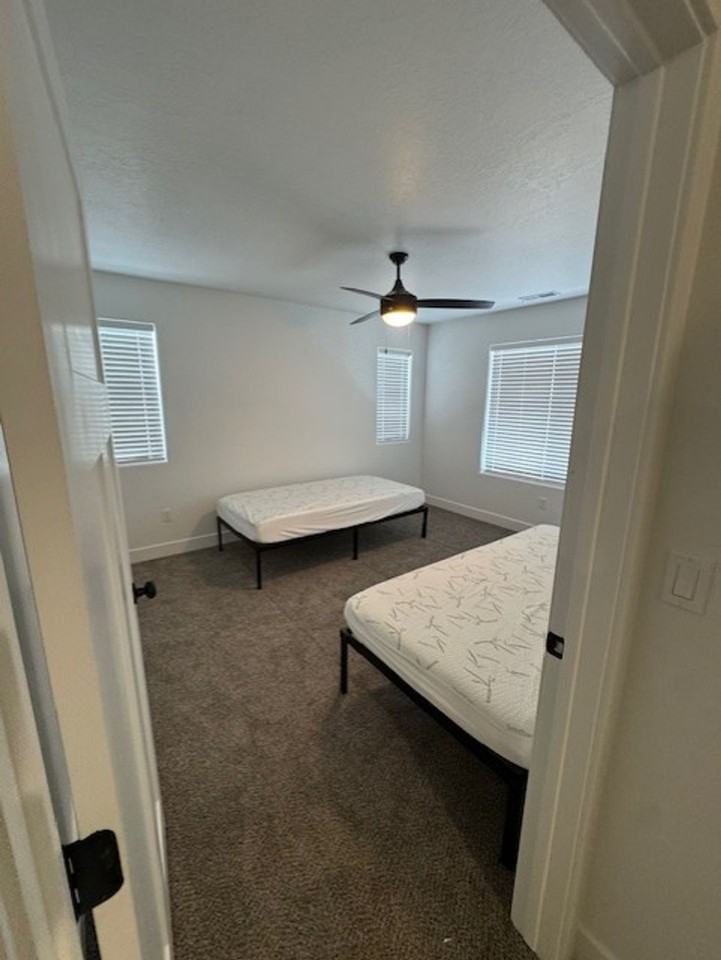 266 N 300 W #2A - Photo 2 of 22