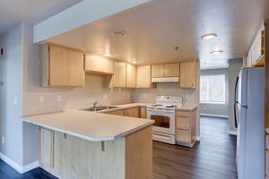 featured image of 300 N Oak Harbor St Apt A102