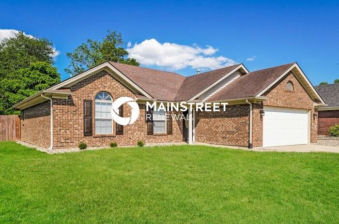 4129 Lakeside Dr - Photo 2 of 16