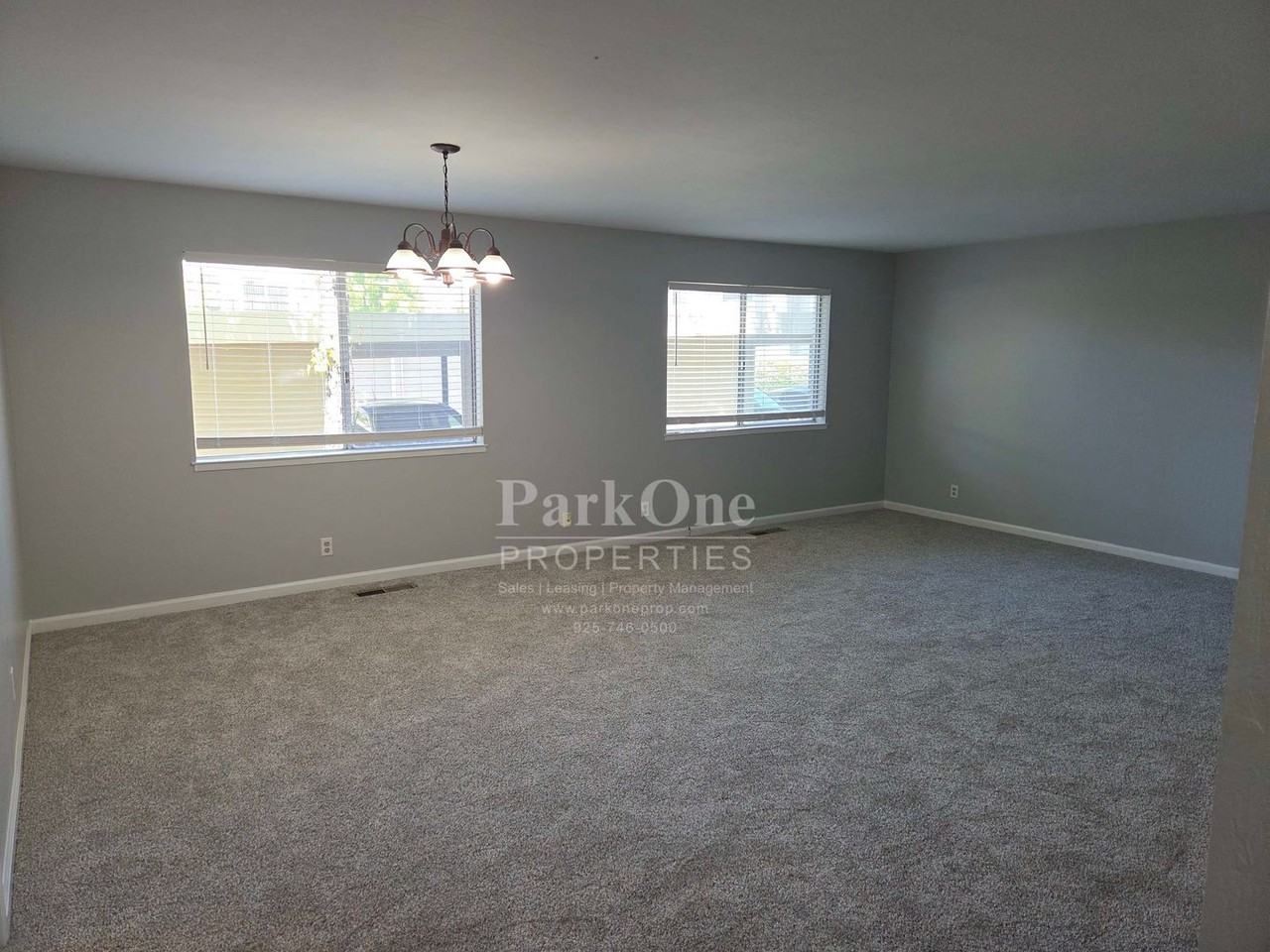 1050 Wesley Ct #1 - Photo 3 of 9