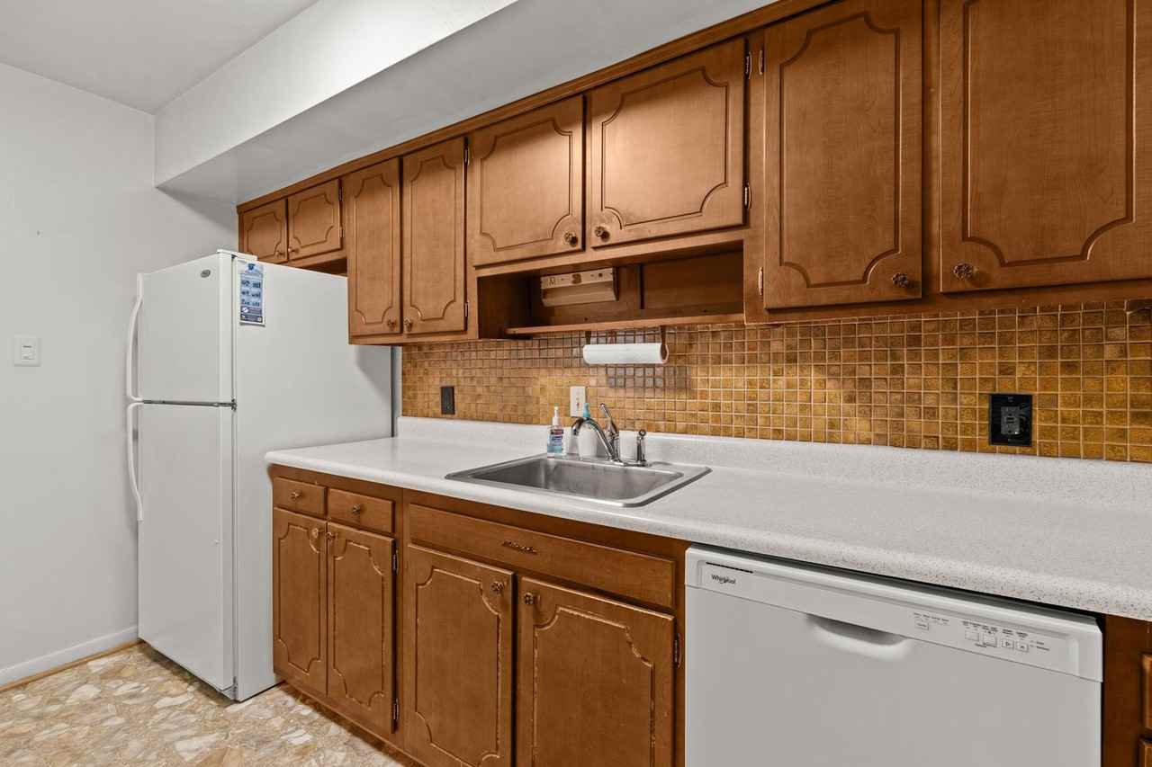 5613 Banbury Ct - Photo 2 of 22