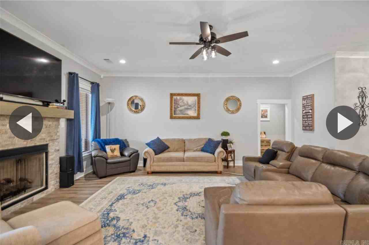 9749 Cliffside Dr - Photo 6 of 33