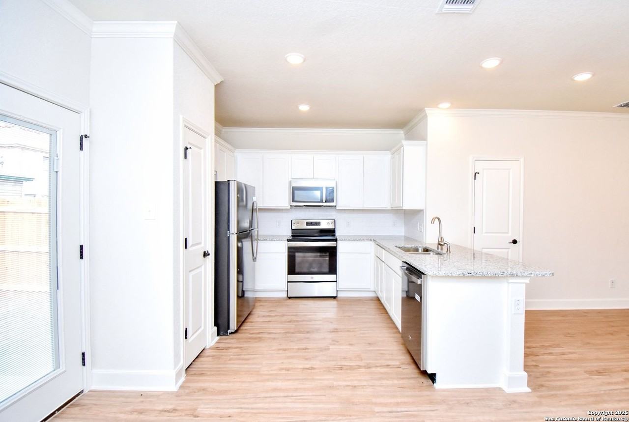 10314 Candlewood Way #102 - Photo 4 of 15
