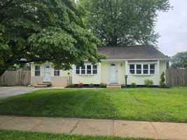 featured image of 7 Todd Ln
