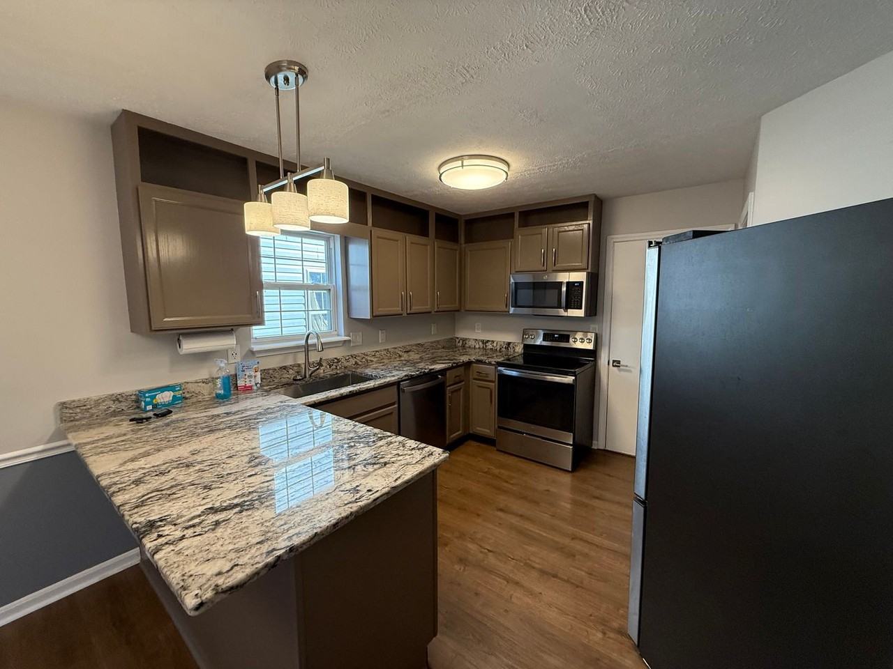 10412 Pinoak View Dr - Photo 5 of 14