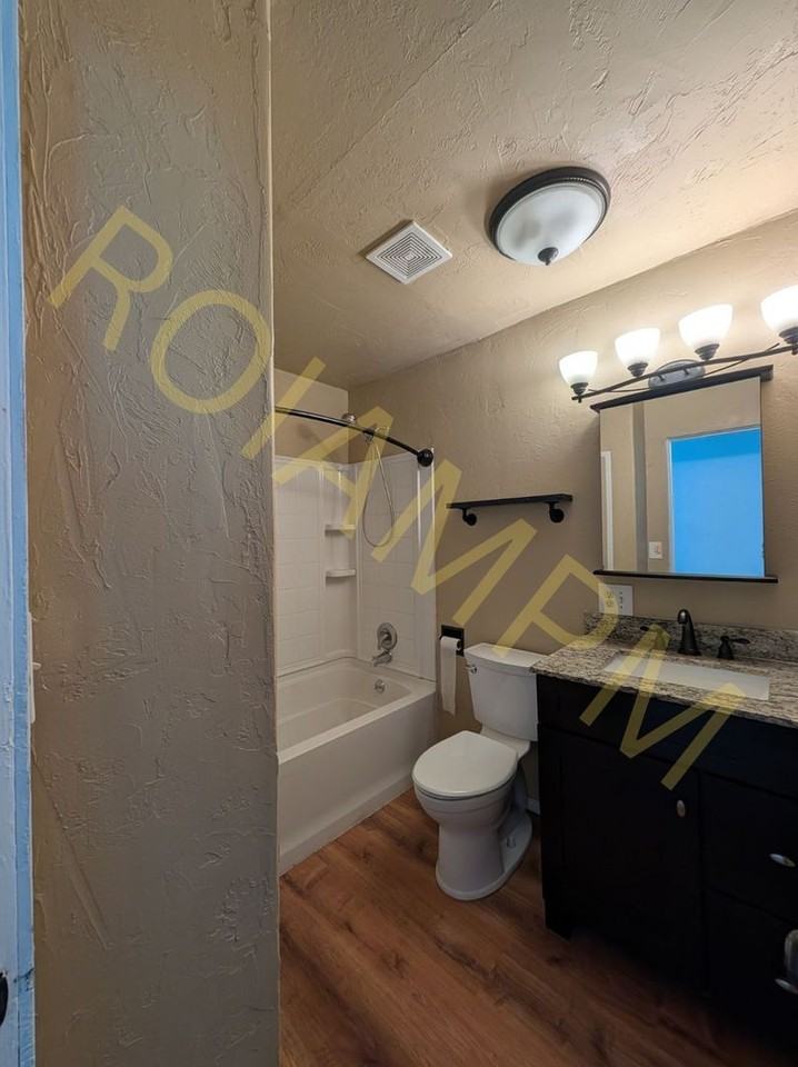 424 N Main St - Photo 6 of 12
