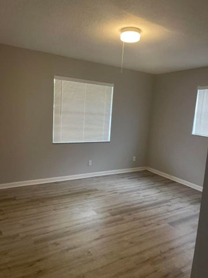 4425 Steven Rd - Photo 5 of 10