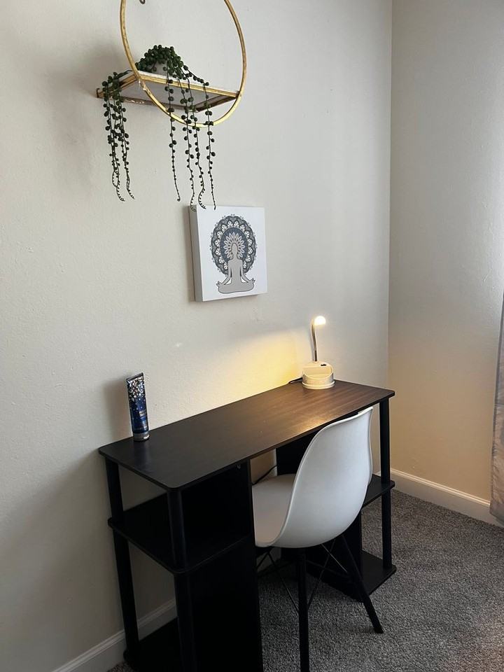 1402 Callen St #E - Photo 7 of 10