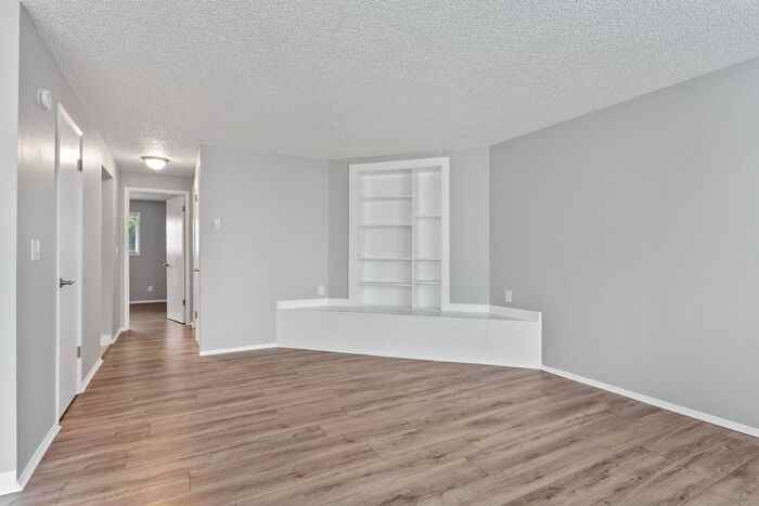 9137 Se Clackamas Rd - Photo 2 of 31