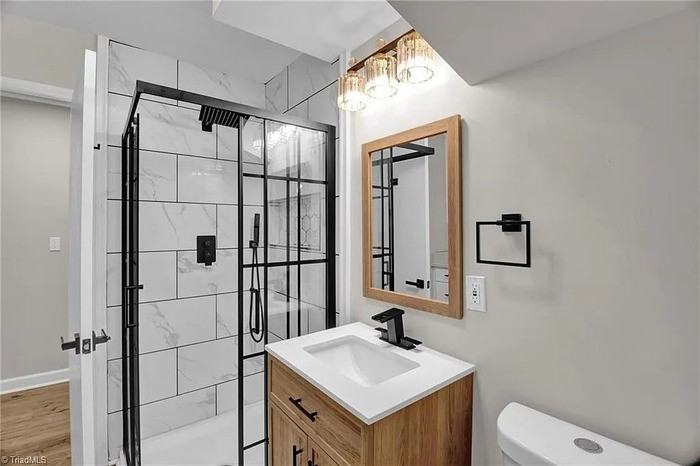 1001 Chatfield Dr - Photo 2 of 5