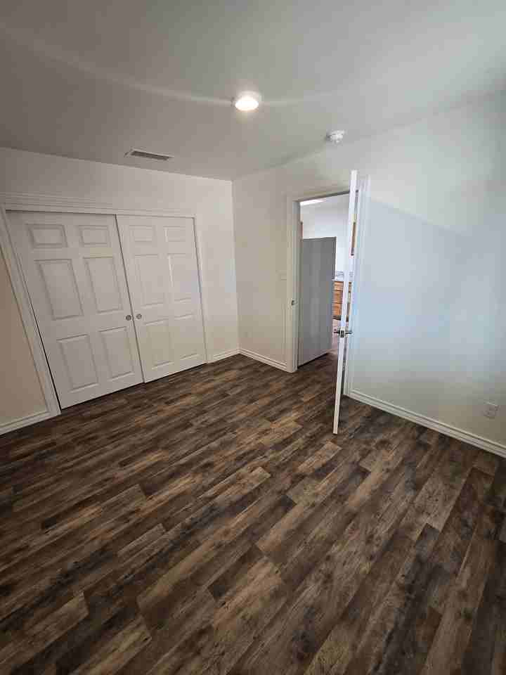 314 South Birch Avenue #B2 - Photo 6 of 11