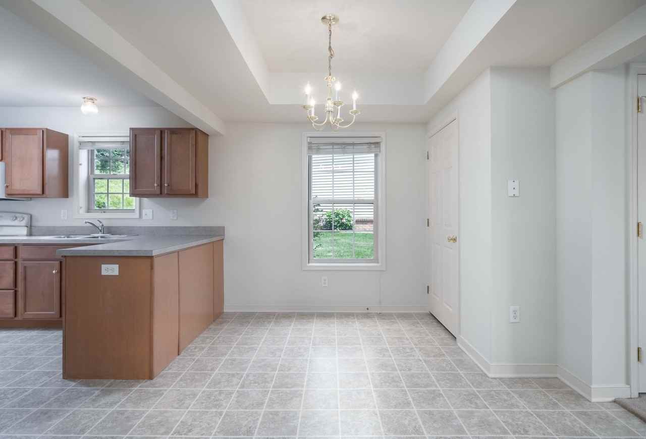 218 Daltrey Ct - Photo 5 of 16