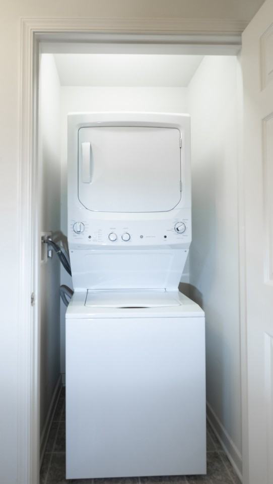 218 Daltrey Ct - Photo 6 of 16