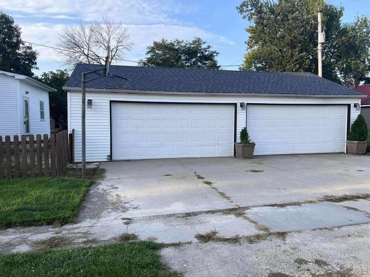 207 4th St N #NA - Photo 2 of 25