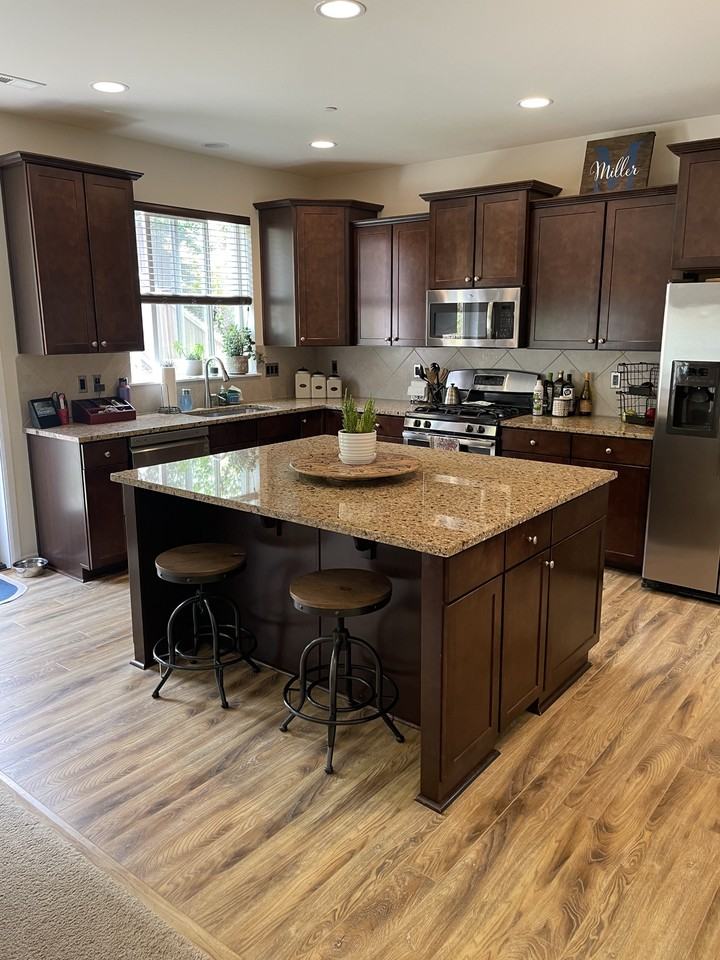 10904 171st Ave E #NA - Photo 2 of 22