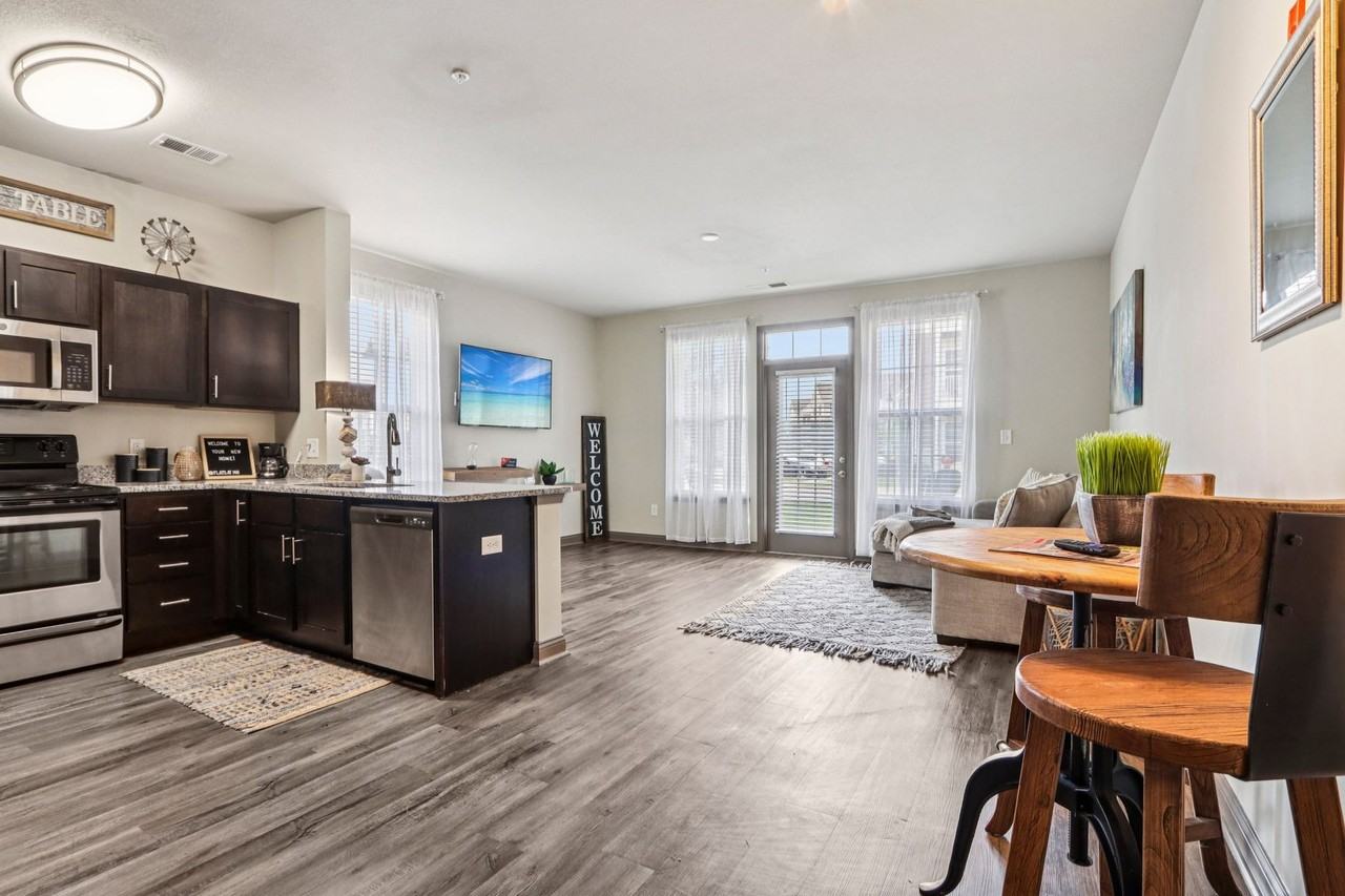 Flats at 146 | Specials Available - Photo 4 of 50