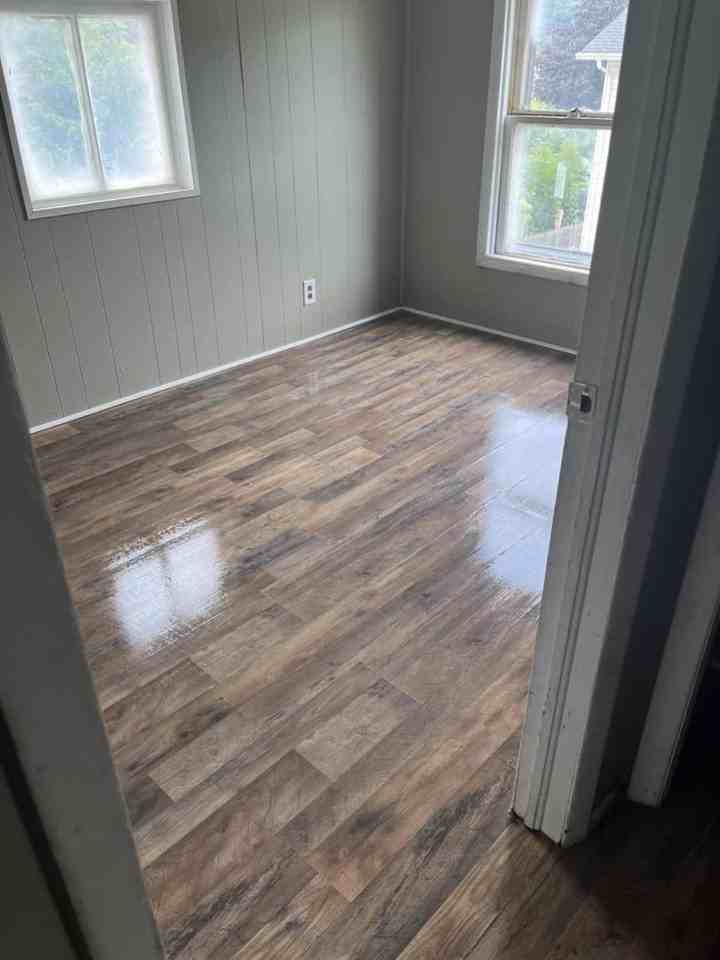 209 East Ave - Photo 4 of 11