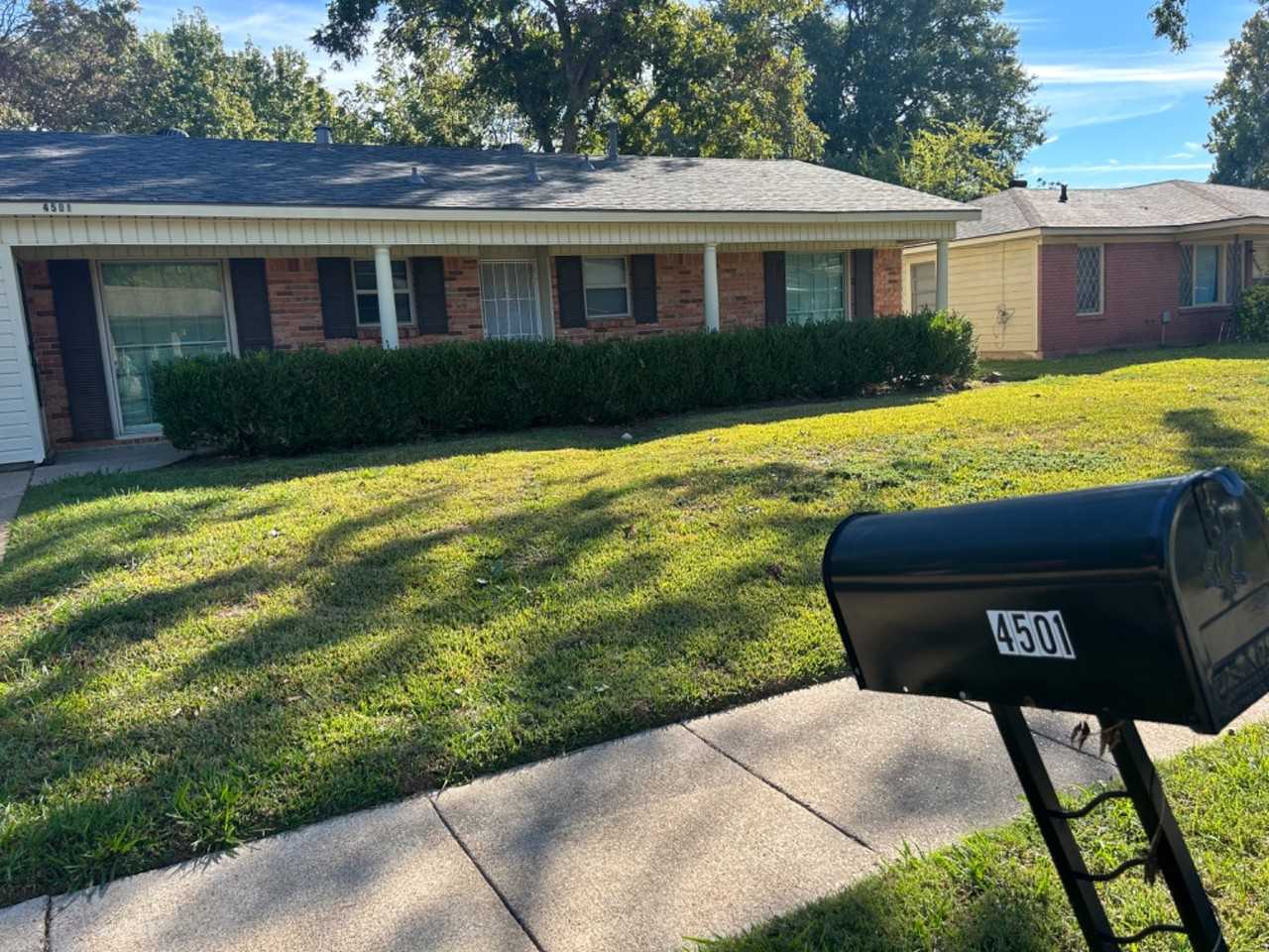 4501 Donnie Ave - Photo 2 of 16