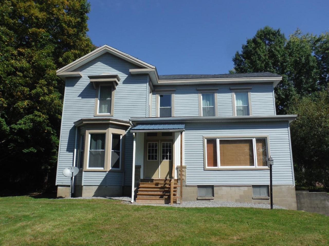 111 Glenwood Ave - Photo 2 of 7