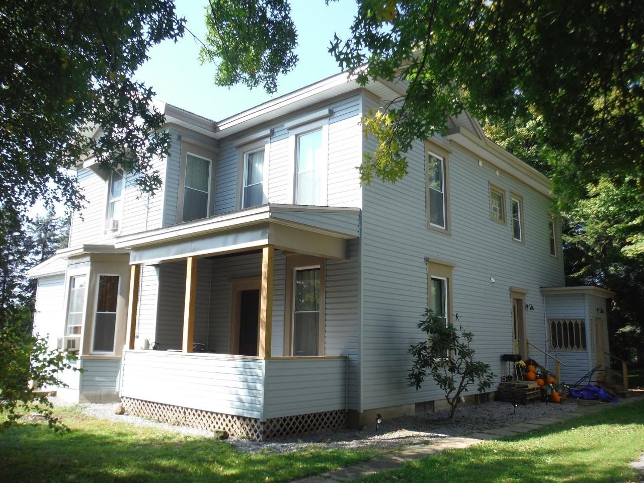 111 Glenwood Ave - Photo 4 of 7