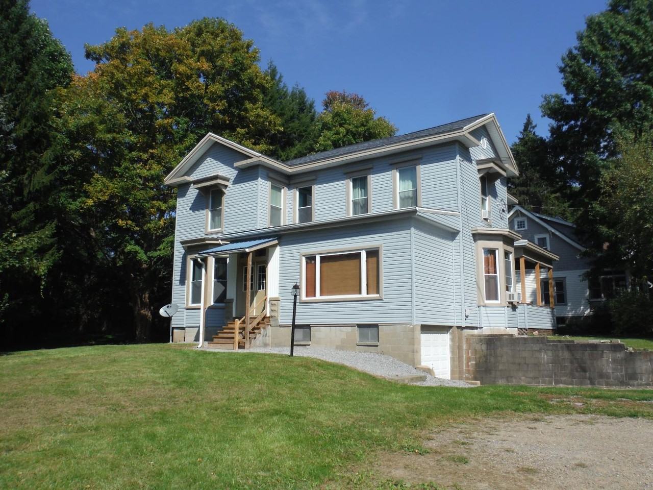 111 Glenwood Ave - Photo 5 of 7