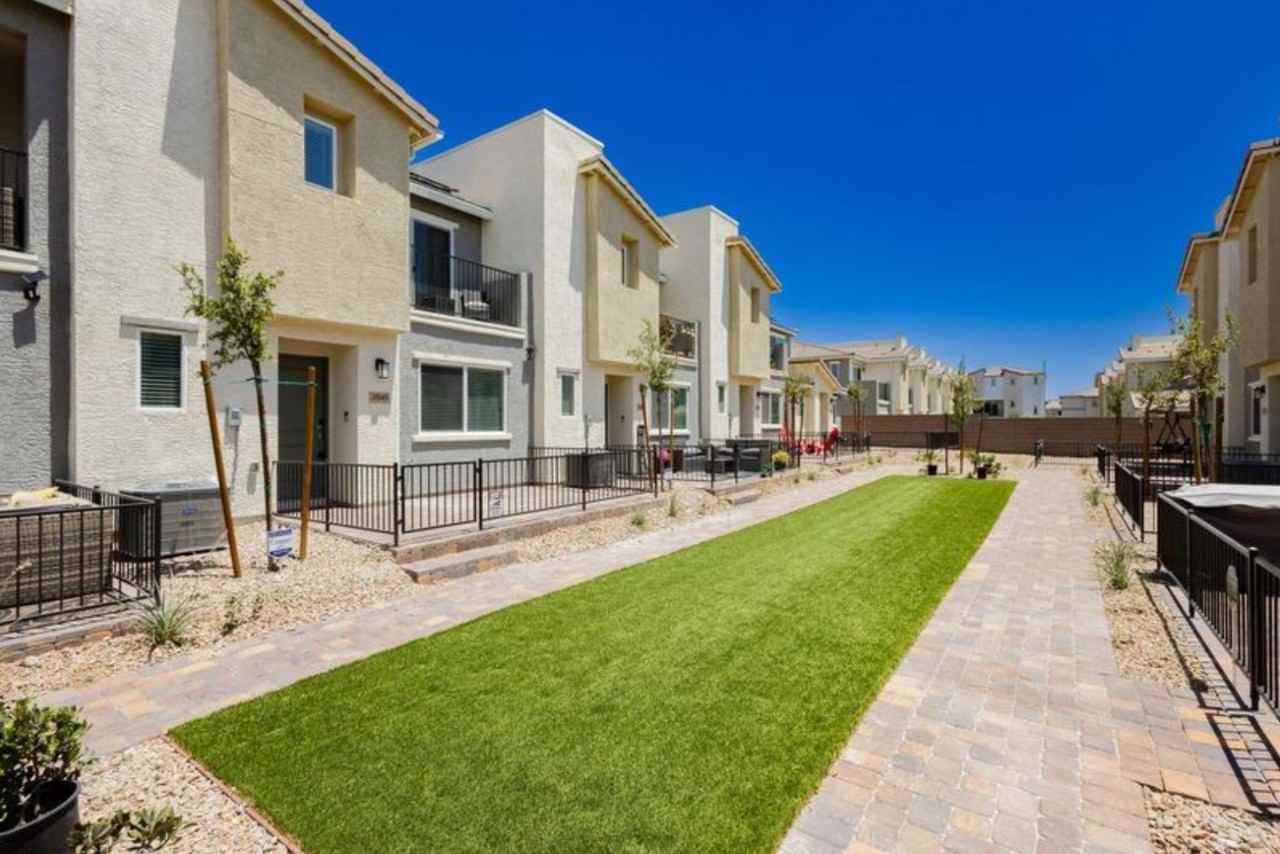 2845 Azure Moon Court - Photo 2 of 23